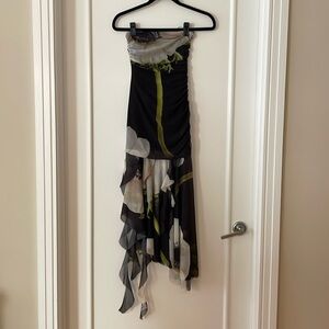 Rouched black Zara stunning dress with white and green floral pattern